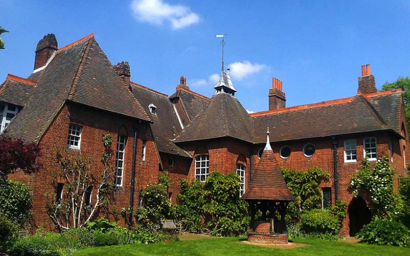 Red House, Bexleyheath – William Morris’s iconic Arts and Crafts home and garden